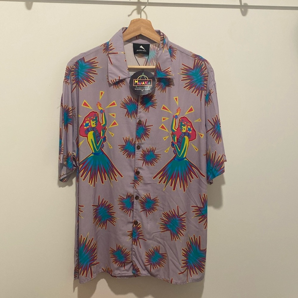 Mauna Kea Mens Hawaiian Button Down menโs luau shirt - Picture 1 of 7